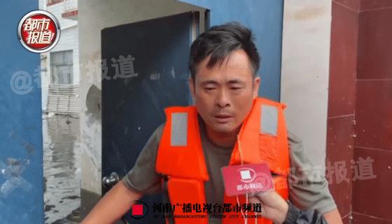 DƬ